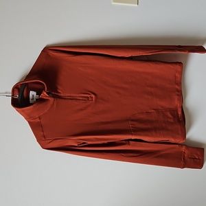 NWT Feat Roam 1/4 Zip Pullover